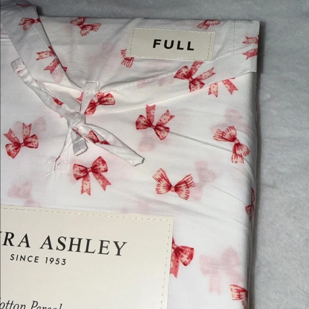Laura Ashley Christmas Holiday Red Bow Ribbons Sheet Set - Full